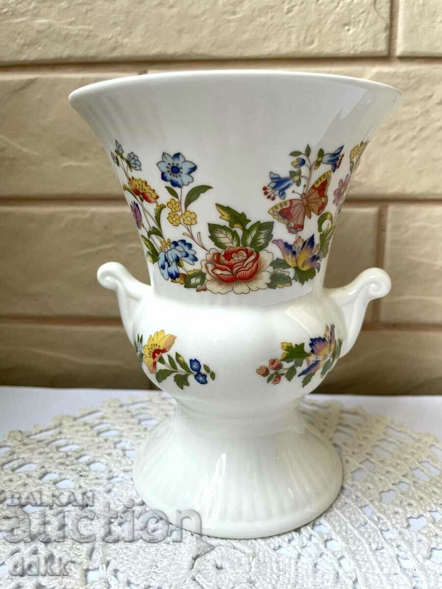 AYNSLEY beautiful porcelain vase from England