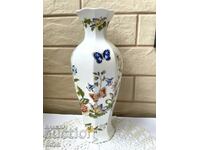 AYNSLEY A large beautiful vase of fine bone china from England