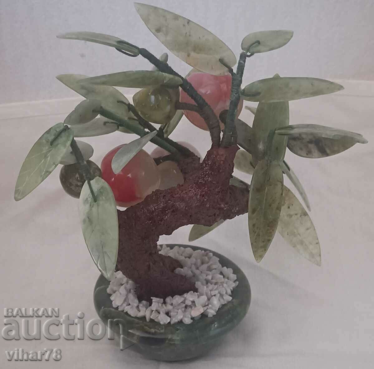 Delivery of A very beautiful jade peach tree Delivery of A very beautiful jade peach tree