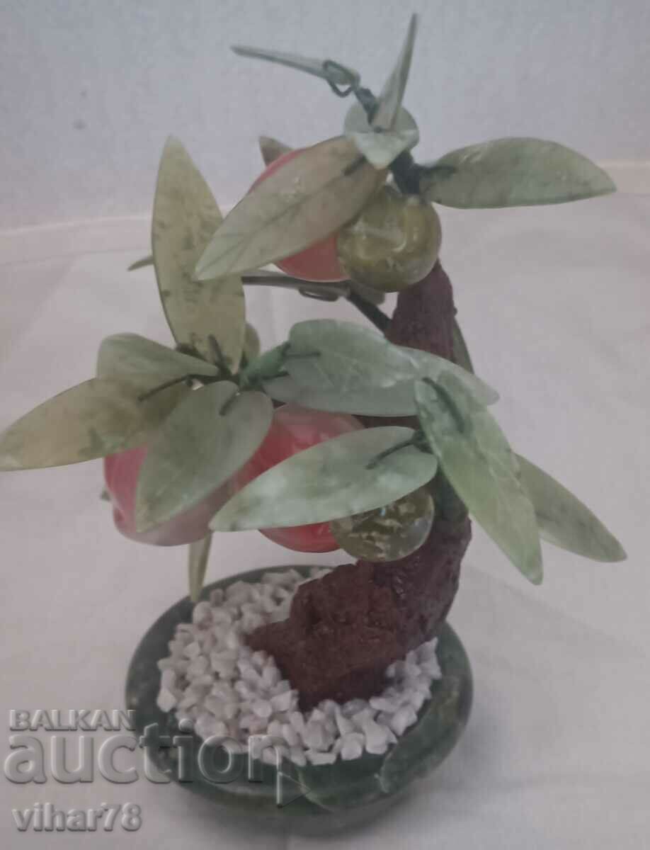 A very beautiful jade peach tree - 5 A very beautiful jade peach tree - 5