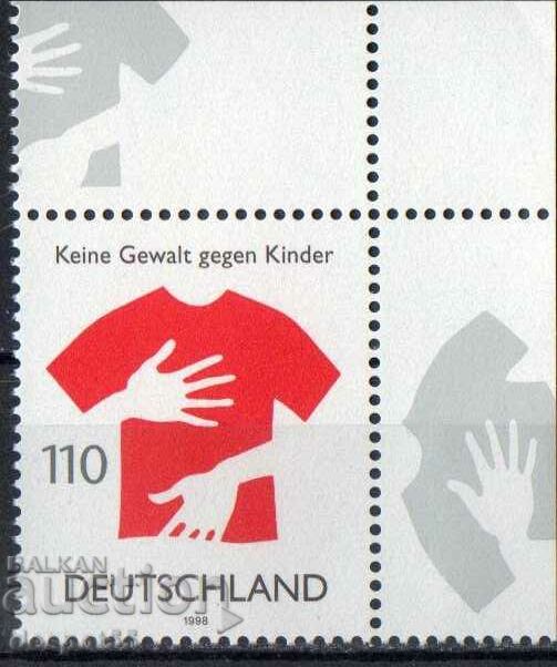 1998. Германия. Без насилие над децата.