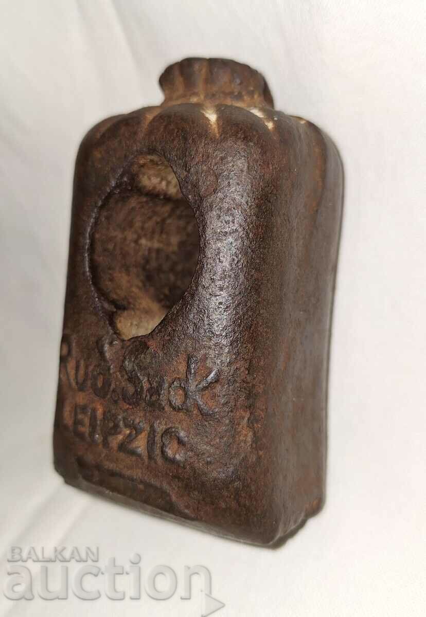 Antique massive iron weight gauge tool--Leipzic with price 60.00 BGN | € 30.68 Antique massive iron weight gauge tool--Leipzic with price 60.00 BGN | € 30.68