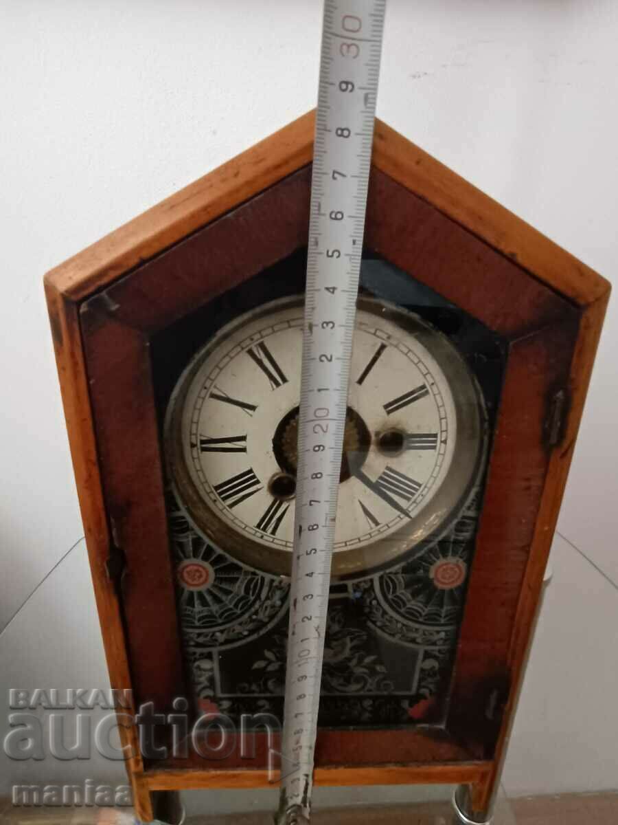 Old American mechanical mantel clock works - 5 Old American mechanical mantel clock works - 5