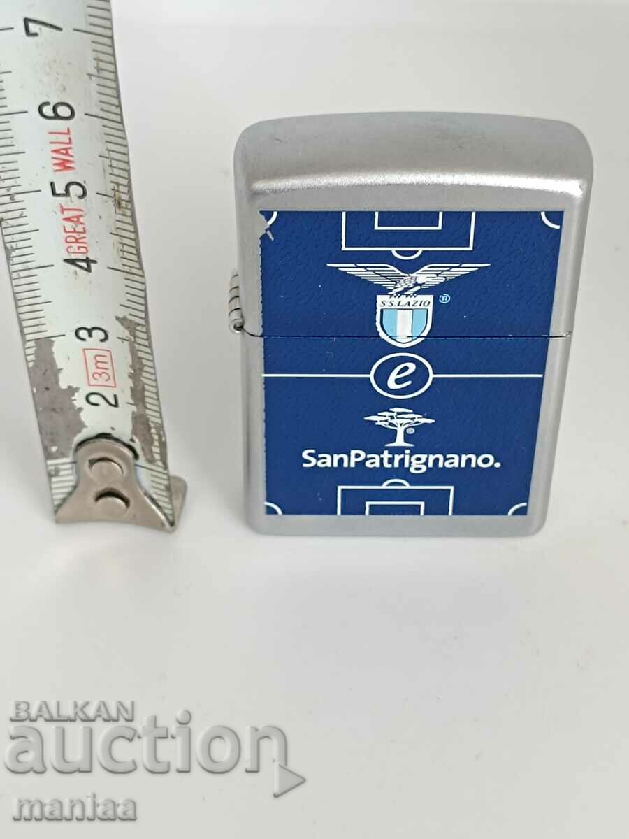 Brichetă de colecție originală Zippo USA cu preț 120.00 BGN | € 61.36