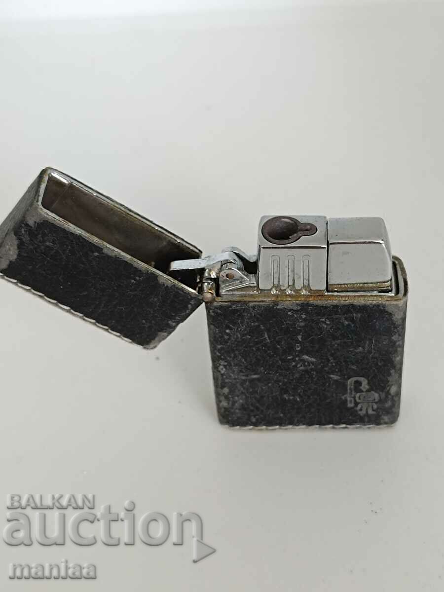 Delivery of An old collector's lighter Delivery of An old collector's lighter