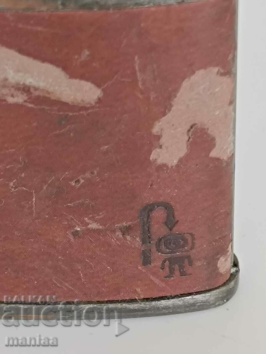 An old collector's lighter with price 29.99 BGN | € 15.33 An old collector's lighter with price 29.99 BGN | € 15.33