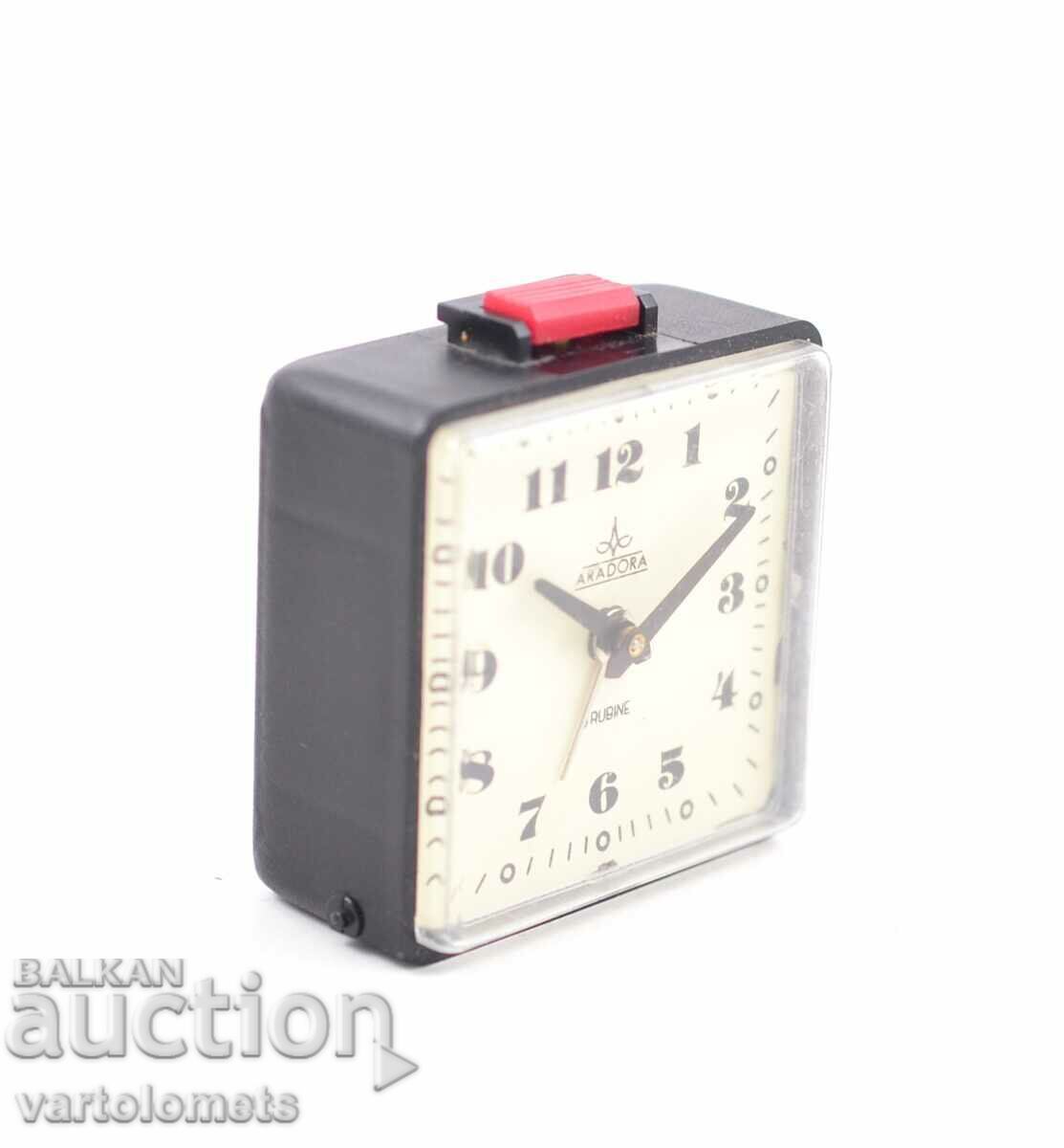 Малък будилник DRADORA - работи с цена € 5.00 | 9.78 лв.