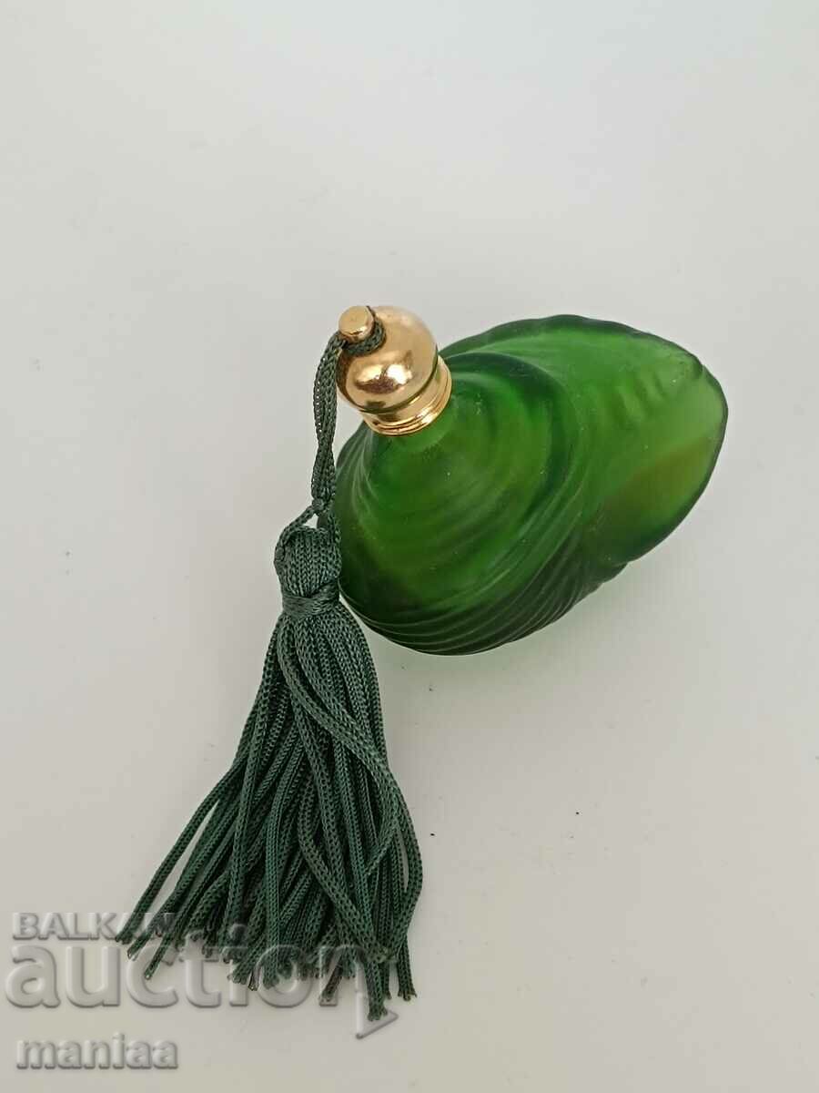 Delivery of Original French perfume Delivery of Original French perfume