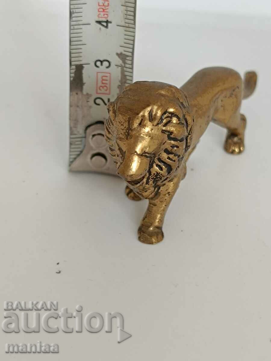 Красив бронзов лъв - 6 Красив бронзов лъв - 6