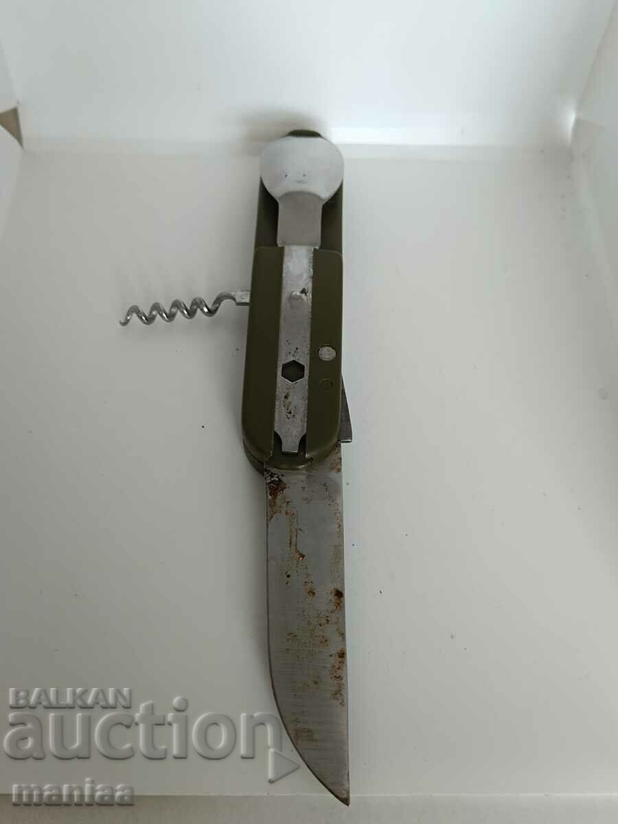 Pocket hiking knife with price 35.00 BGN | € 17.90