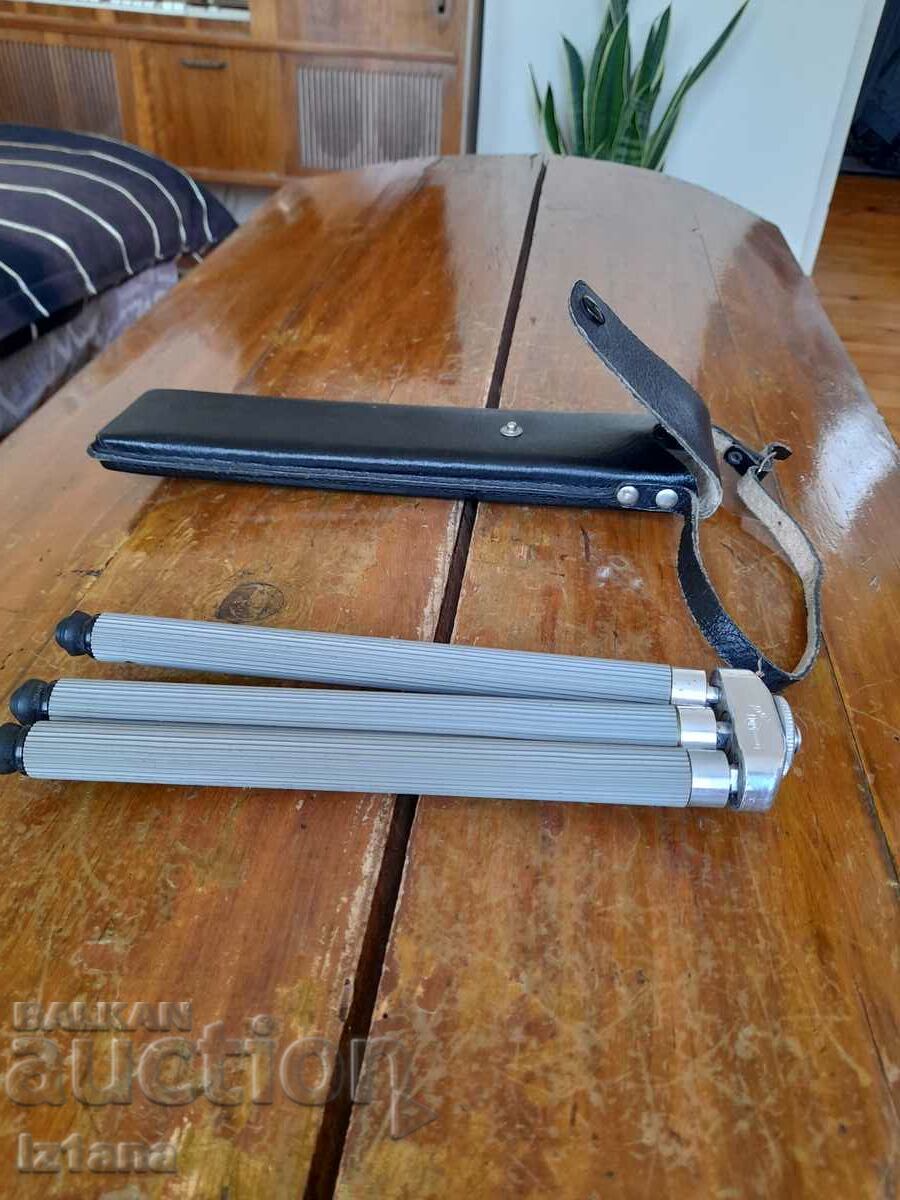 Old tripod, camera tripod with price 55.00 BGN | € 28.12