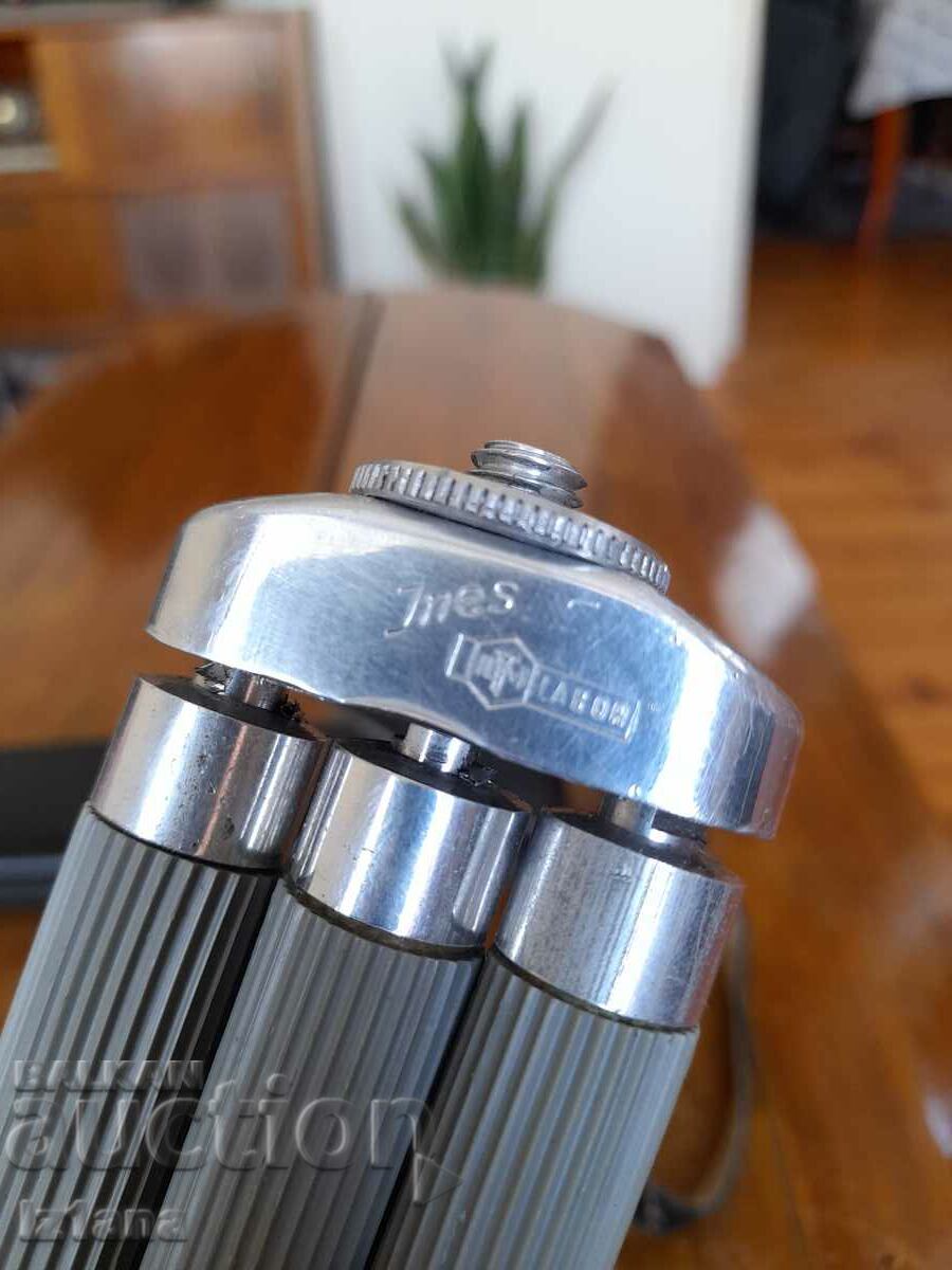 Auction  Old tripod, camera tripod