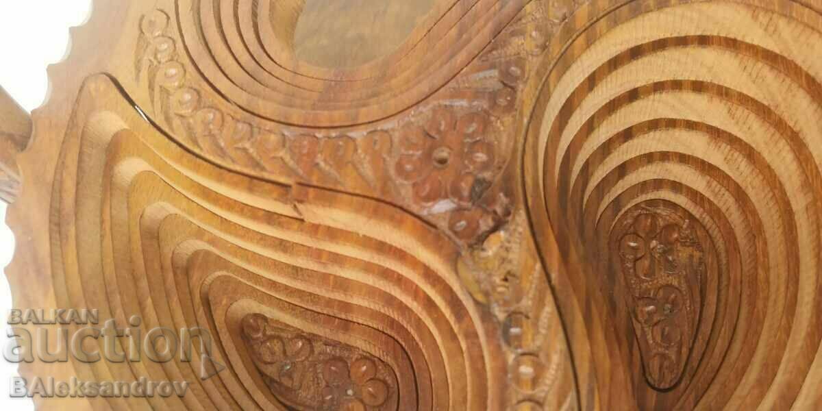 Delivery of Interesting wooden basket, carving Delivery of Interesting wooden basket, carving