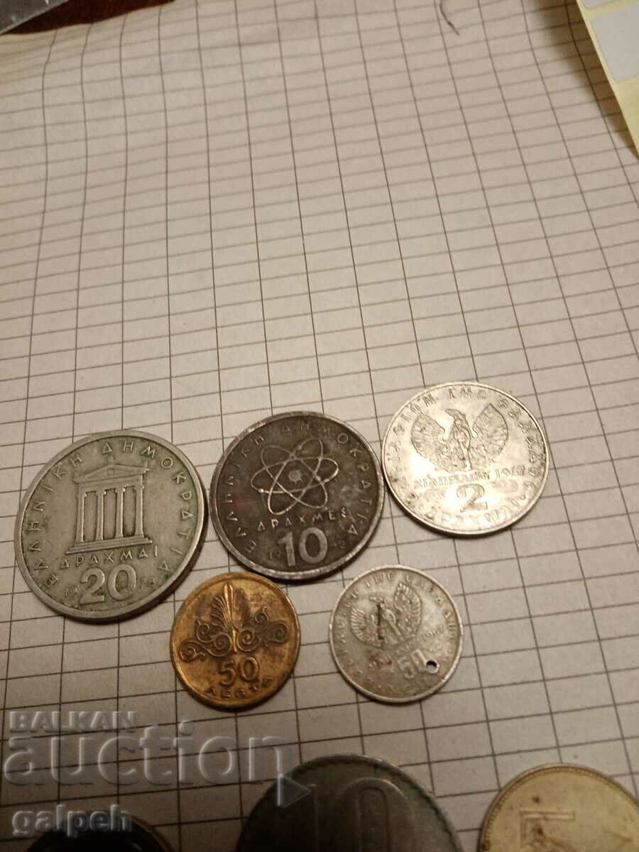 COINS MIXED LOT - 15 pcs. - BGN 2 with price 2.00 BGN | € 1.02 COINS MIXED LOT - 15 pcs. - BGN 2 with price 2.00 BGN | € 1.02