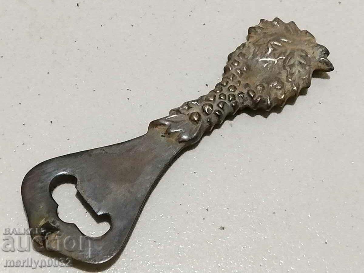 An old opener from the social period of the 1960s NRB with price 41.00 BGN | € 20.96 An old opener from the social period of the 1960s NRB with price 41.00 BGN | € 20.96