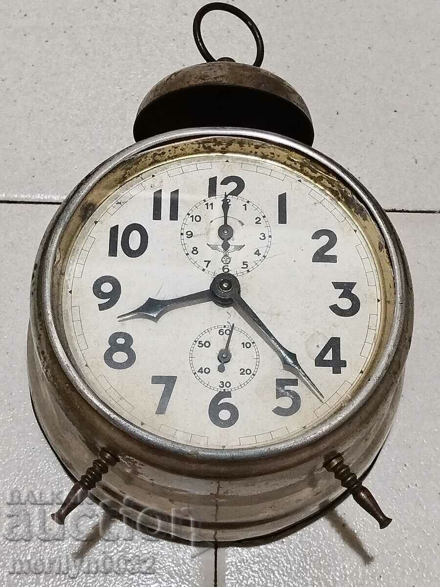 Alarm clock table clock Maute nac. of the 20th century with price 33.00 BGN | € 16.87 Alarm clock table clock Maute nac. of the 20th century with price 33.00 BGN | € 16.87
