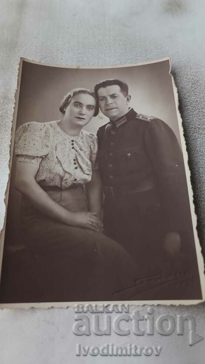 Foto Ofițer Rousse cu soția sa 1941