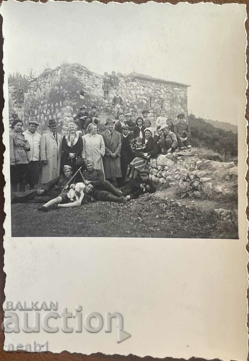 On Kaleto Voynitsi with price 9.99 BGN | € 5.11