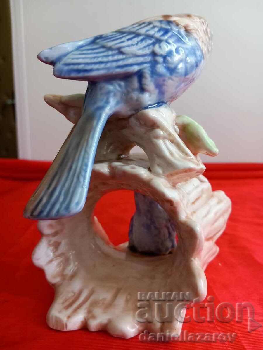 Auction  English Porcelain Figurine BIRDS