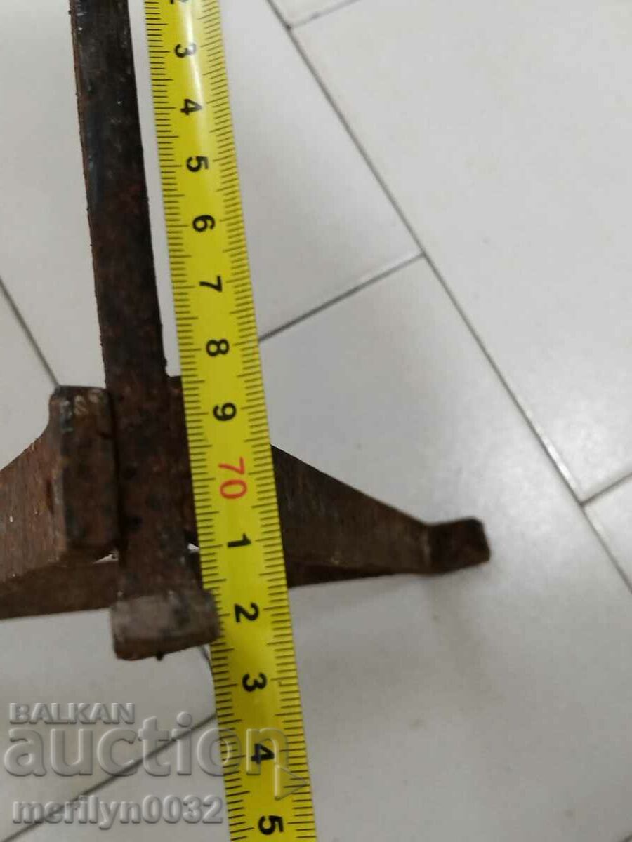 Wrought stands 2 pieces for spinning pig iron - 7 Wrought stands 2 pieces for spinning pig iron - 7