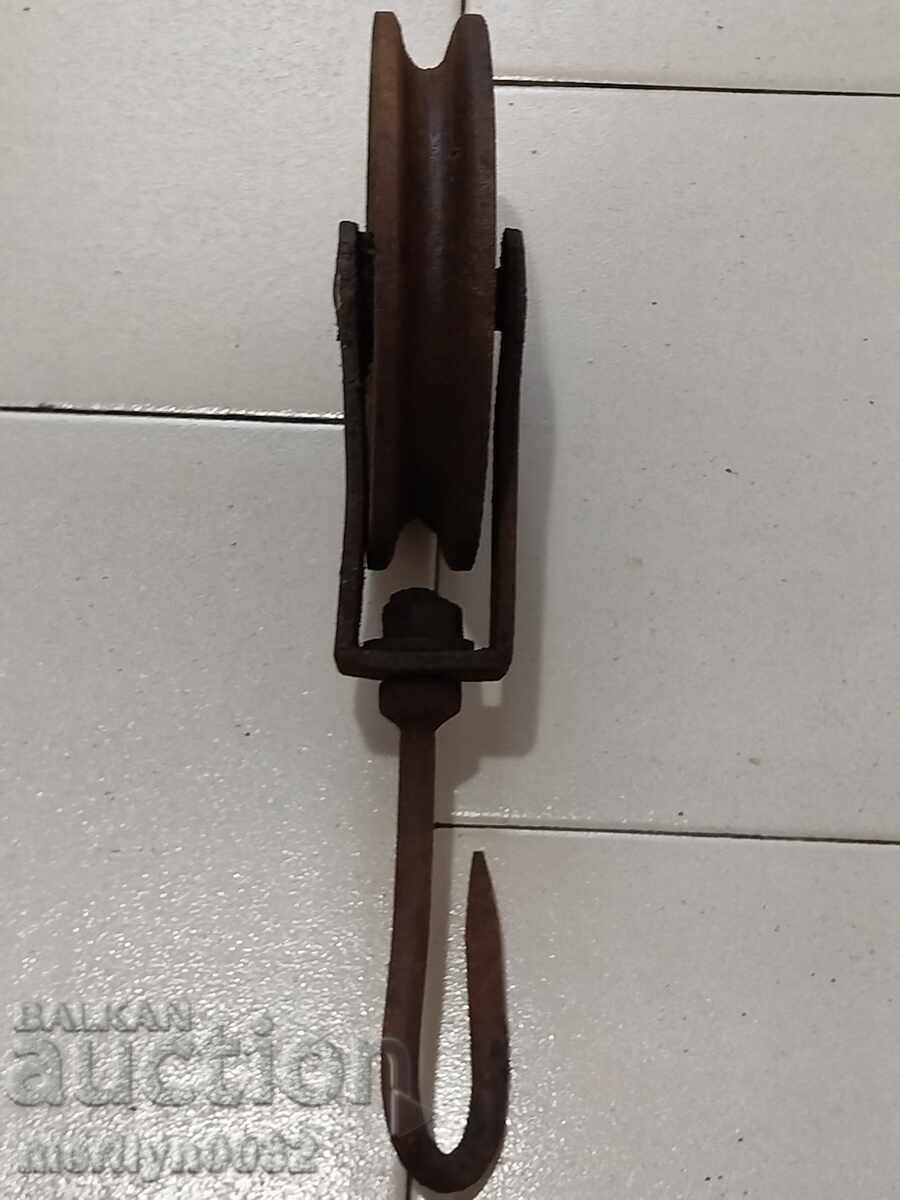 Auction Old Wrought Pulley Pulley Polyspast Wrought Iron Auction Old Wrought Pulley Pulley Polyspast Wrought Iron