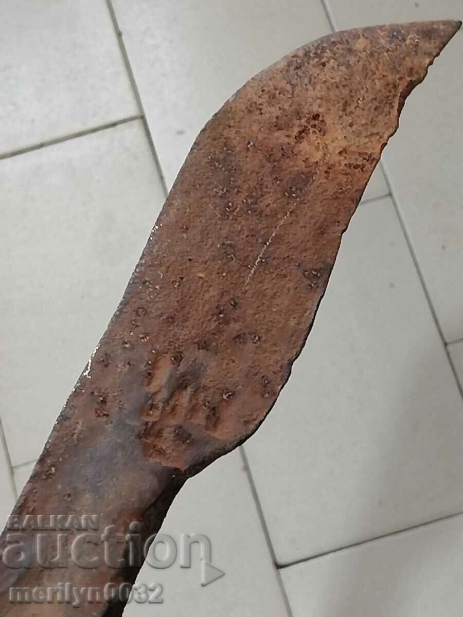 Plug forjat manual dintr-un plug vechi, bip din fier forjat - 7 Plug forjat manual dintr-un plug vechi, bip din fier forjat - 7