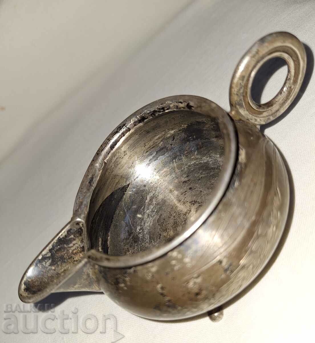 Старинно малко сребърно съдче Старинно малко сребърно съдче