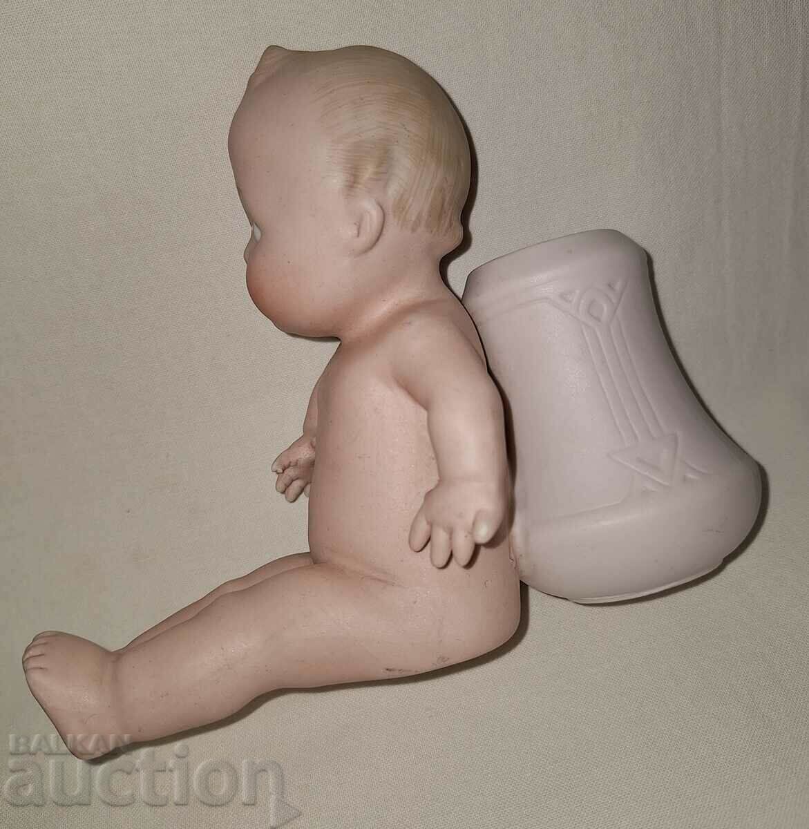 Auction Old porcelain figure bisvit vase Auction Old porcelain figure bisvit vase