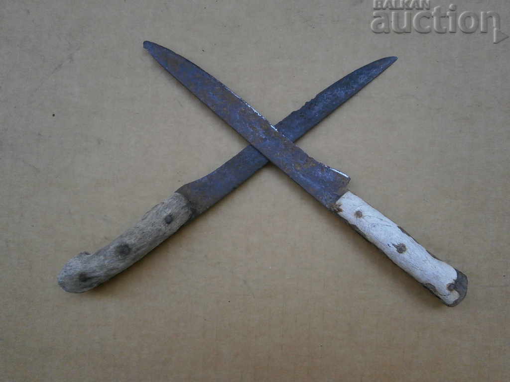 two shepherd's knives lot set knife VALCHAN with price 51.00 BGN | € 26.08 two shepherd's knives lot set knife VALCHAN with price 51.00 BGN | € 26.08