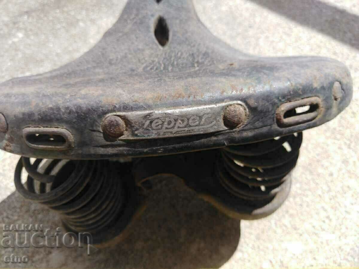 VINTAGE LEATHER BIKE SEAT "LEPPER" - 6