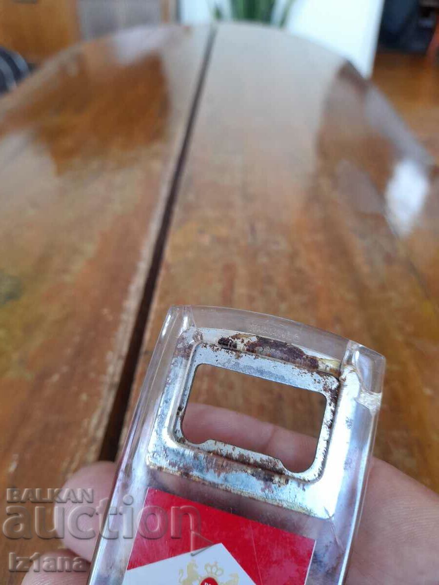 Παράδοση Ένα παλιό ανοιχτήρι Marlboro Παράδοση Ένα παλιό ανοιχτήρι Marlboro