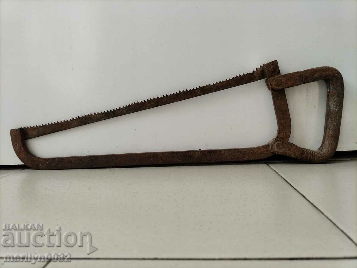 Instrument de fierăstrău vechi pentru ferăstrău pentru lemn