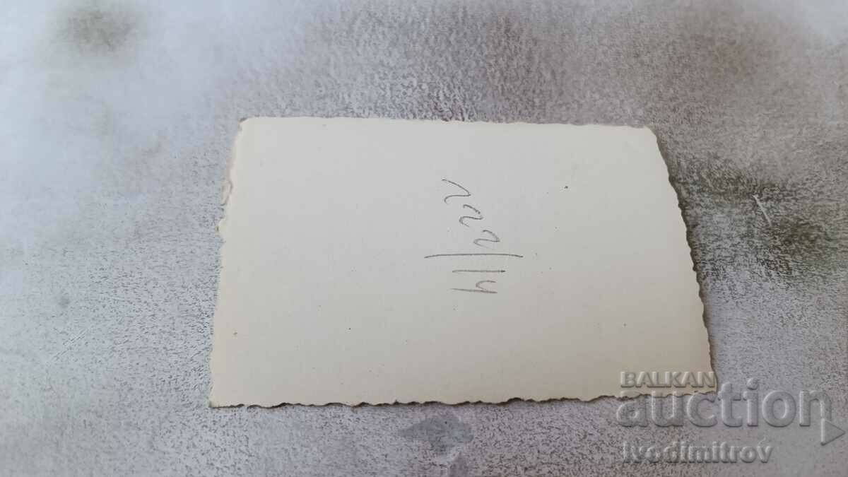 Photo Ruse A man and two young women on a walk with price 4.35 BGN | € 2.22 Photo Ruse A man and two young women on a walk with price 4.35 BGN | € 2.22