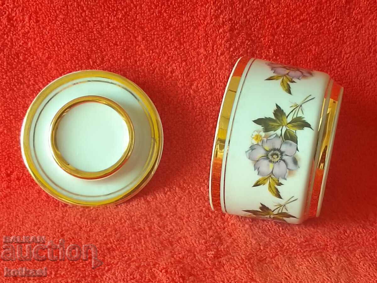 Zahărniță Bol Porțelan Vechi Bulgar Marcat Aurire cu preț € 8.18 | 16.00 BGN Zahărniță Bol Porțelan Vechi Bulgar Marcat Aurire cu preț € 8.18 | 16.00 BGN