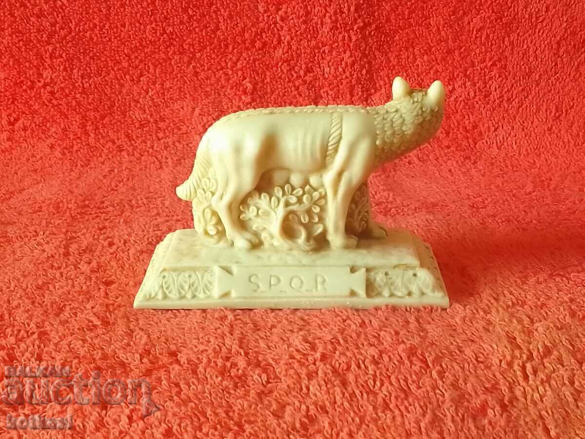 Delivery of Figure Sculpture Capitoline She-wolf Romulus and Remus alabaster Delivery of Figure Sculpture Capitoline She-wolf Romulus and Remus alabaster