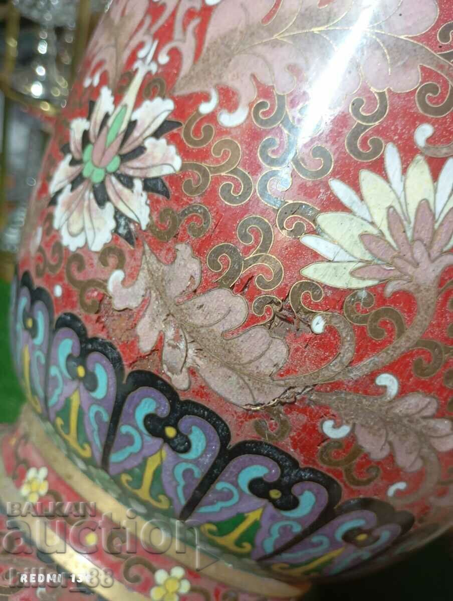 Delivery of Antique Cloisonne Vase Delivery of Antique Cloisonne Vase