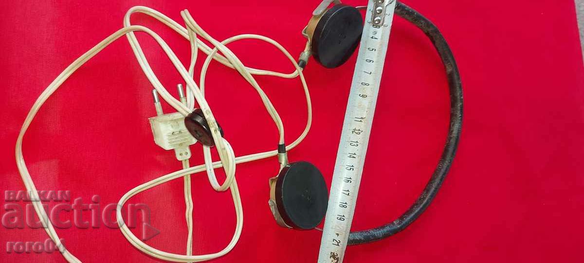 Delivery of HEADPHONES - RADIO Delivery of HEADPHONES - RADIO