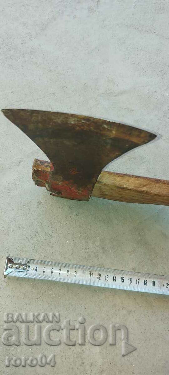 AX - FIREFIGHTER - MARKED - 6 AX - FIREFIGHTER - MARKED - 6