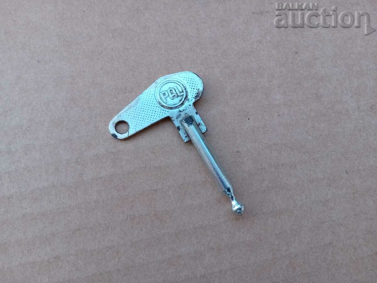 motor moped motorcycle PAL key with price 21.00 BGN | € 10.74 motor moped motorcycle PAL key with price 21.00 BGN | € 10.74