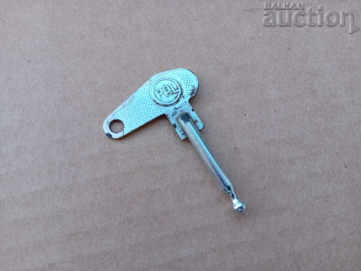 Auction motor moped motorcycle PAL key Auction motor moped motorcycle PAL key