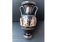 Позлатена гръцка порцеланова ваза с маркировка