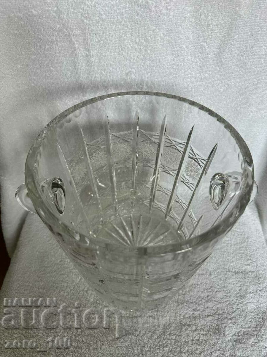 Auction Hand blown and cut crystal champagne bucket, LIMA Auction Hand blown and cut crystal champagne bucket, LIMA