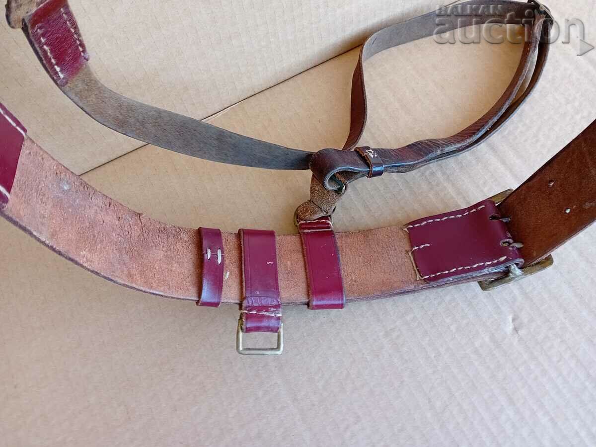 Delivery of red staff officer's belt with buckle and carrier Delivery of red staff officer's belt with buckle and carrier