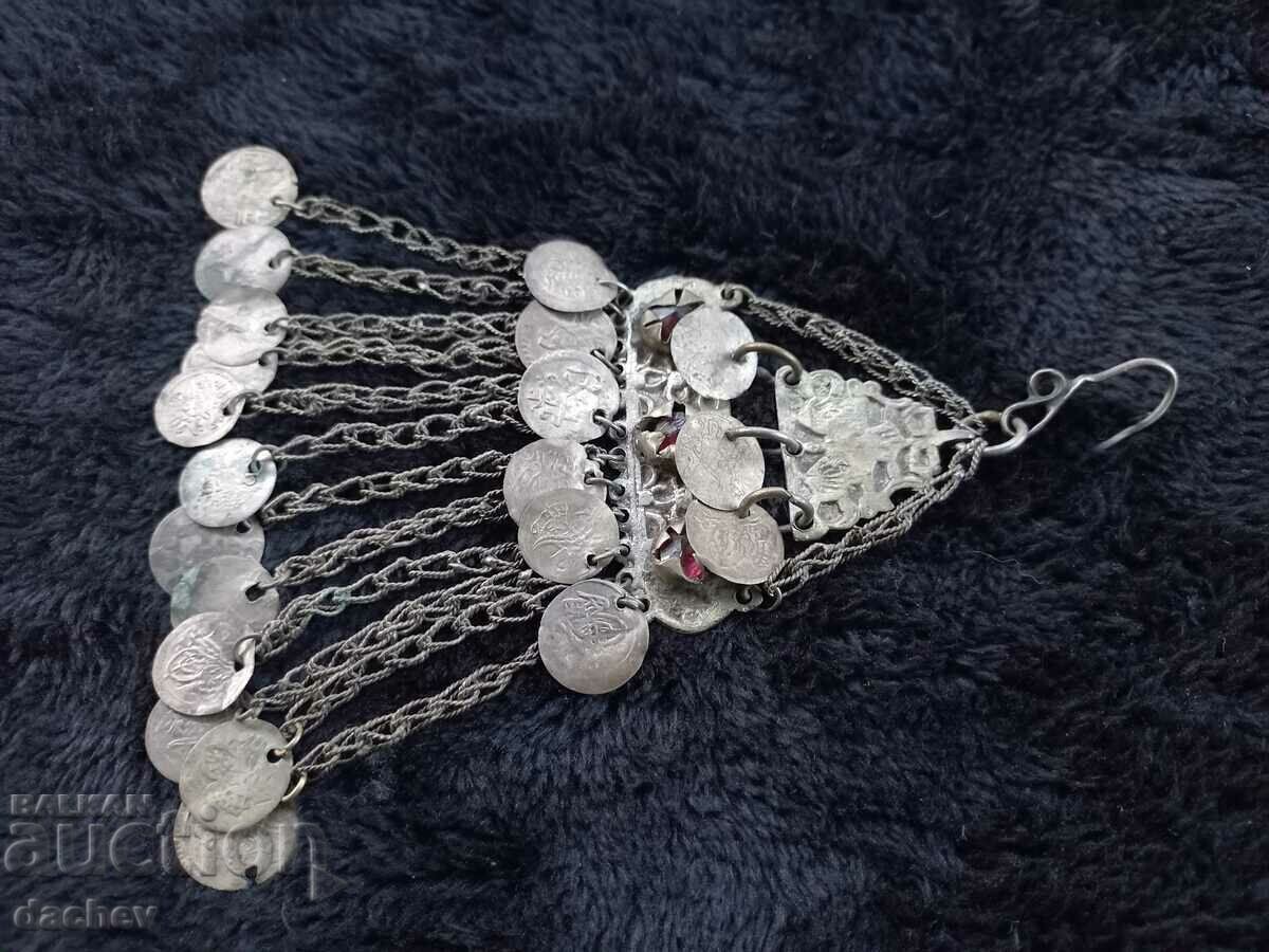 Auction Old Silver Revival-era filigree brooch ornament costume 19th Century Auction Old Silver Revival-era filigree brooch ornament costume 19th Century