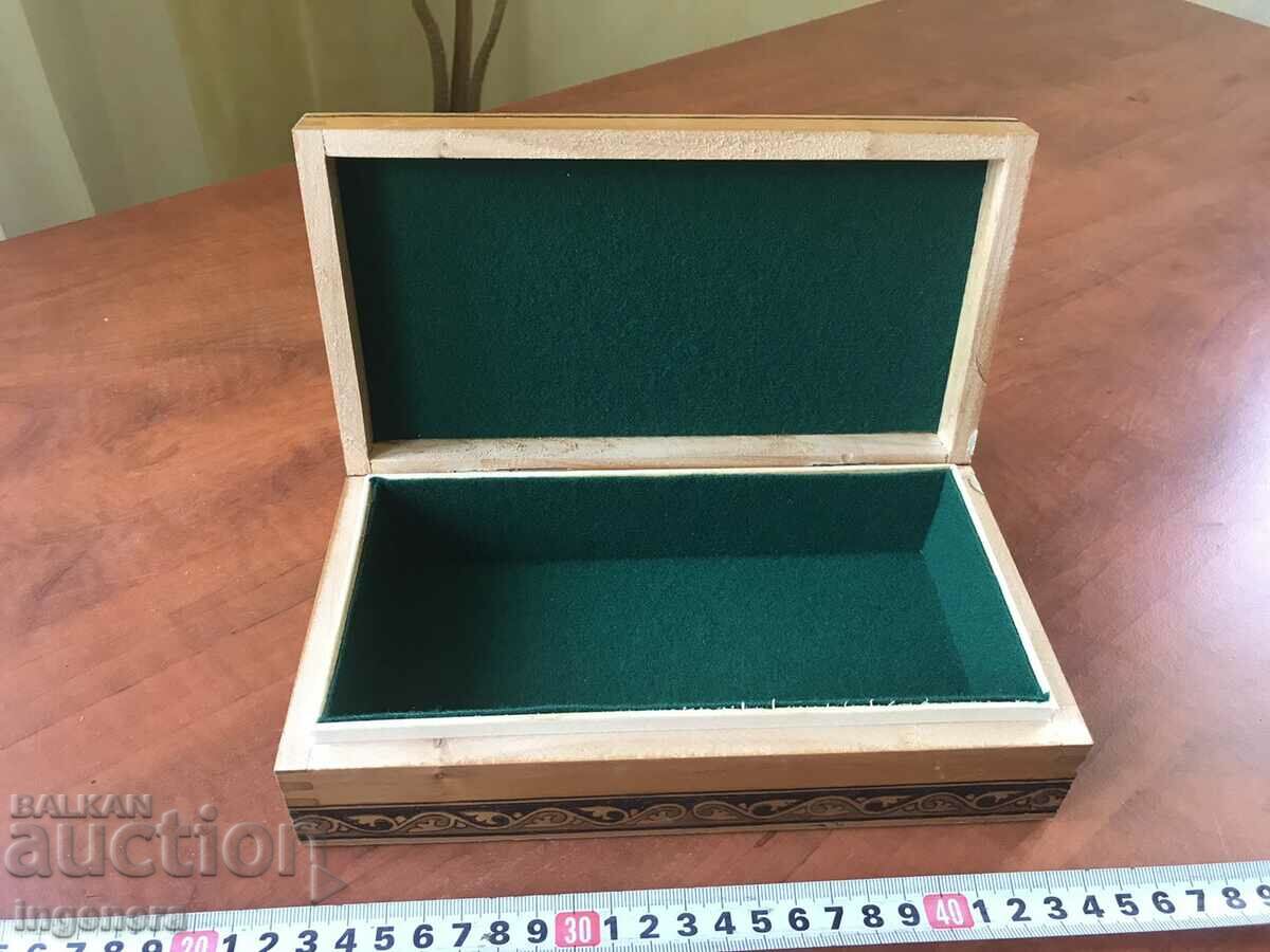 Auction  BOX WOOD PYROGRAPH DRAWING ANTIQUE FROM SOCA MOSTRA