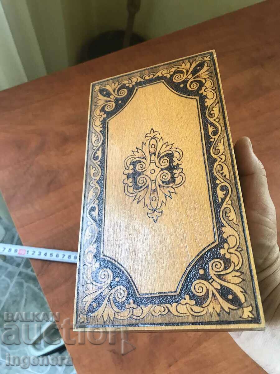 Delivery of BOX WOOD PYROGRAPH DRAWING ANTIQUE FROM SOCA MOSTRA