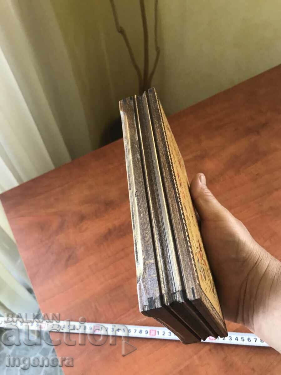 Delivery of BOX WOOD PYROGRAPH DRAWING ANTIQUE FROM SOCA MOSTRA Delivery of BOX WOOD PYROGRAPH DRAWING ANTIQUE FROM SOCA MOSTRA