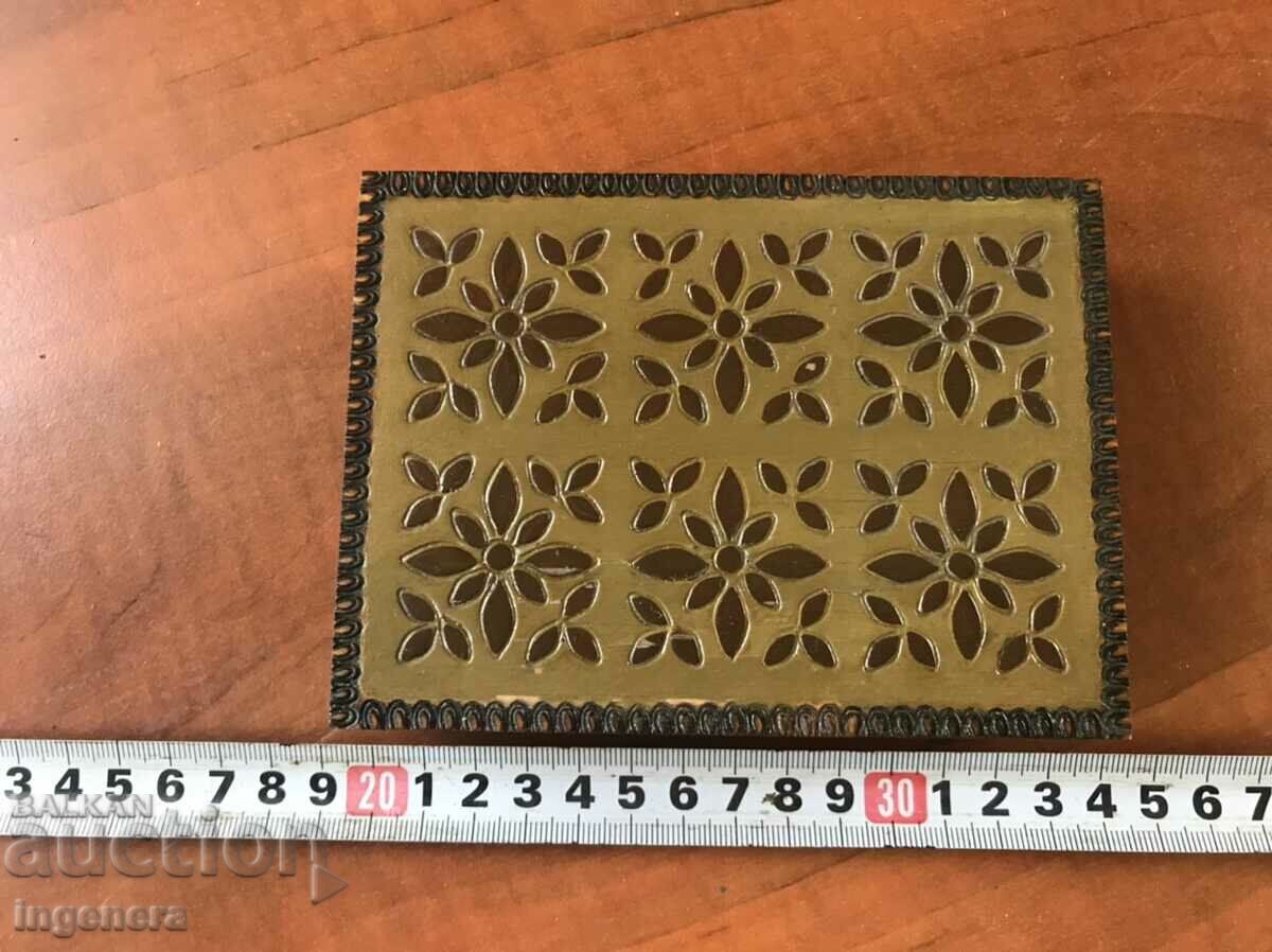 BOX WOOD PYROGRAPH DRAWING ANTIQUE FROM SOCA MOSTRA with price 29.00 BGN | € 14.83