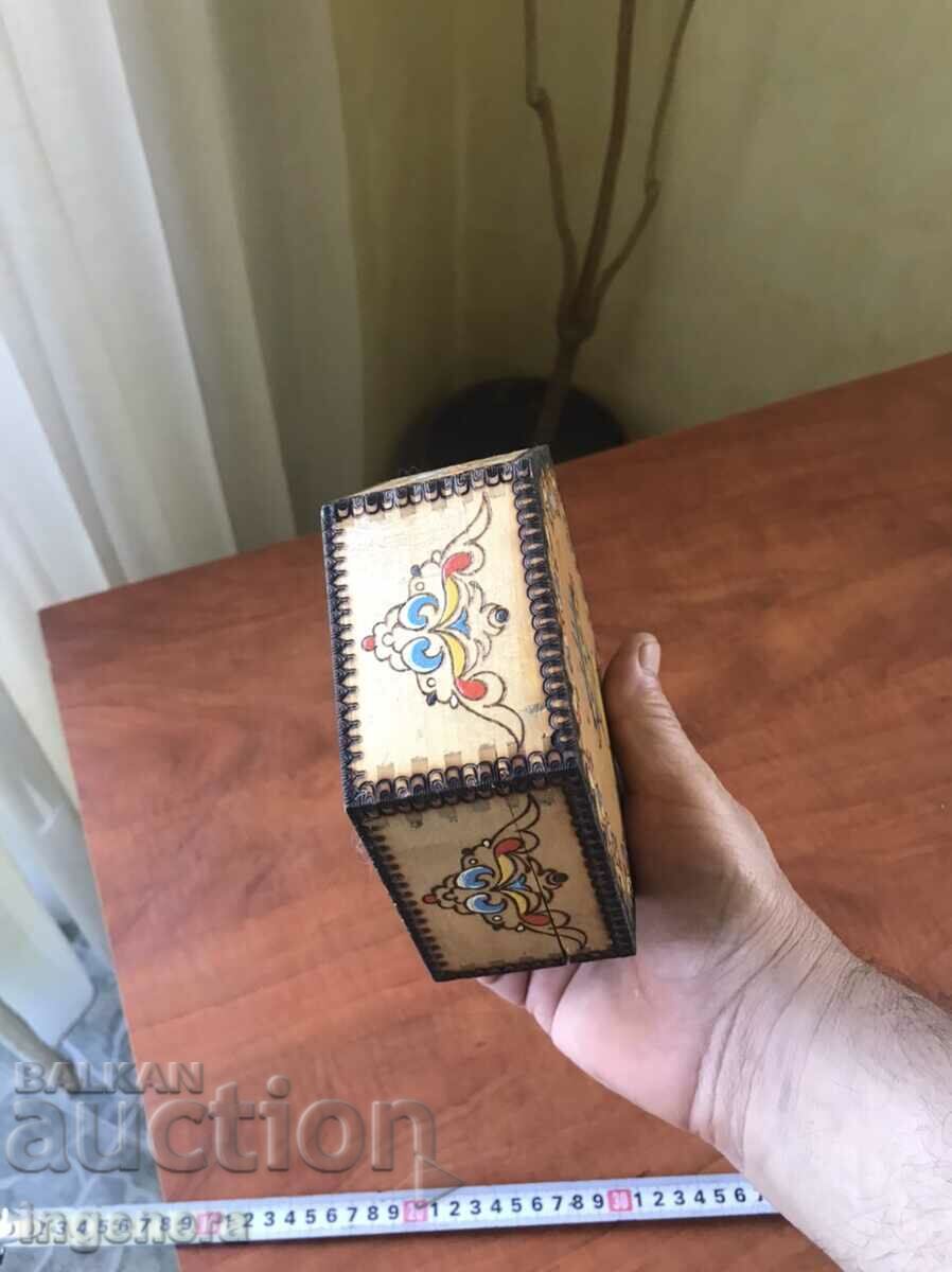 Delivery of BOX WOOD PYROGRAPH DRAWING ANTIQUE FROM SOCA MOSTRA Delivery of BOX WOOD PYROGRAPH DRAWING ANTIQUE FROM SOCA MOSTRA