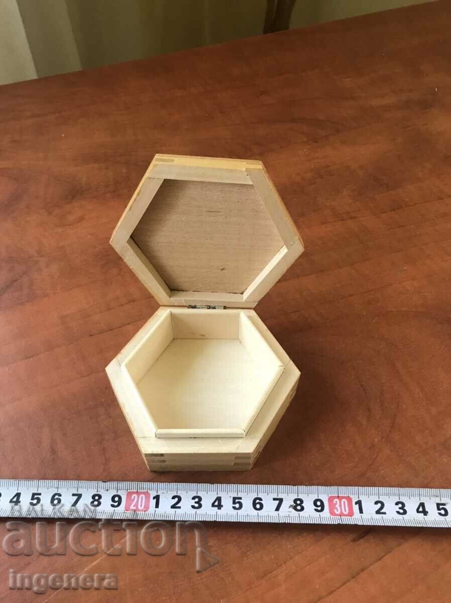 Auction BOX WOOD PYROGRAPH DRAWING ANTIQUE FROM SOCA MOSTRA Auction BOX WOOD PYROGRAPH DRAWING ANTIQUE FROM SOCA MOSTRA